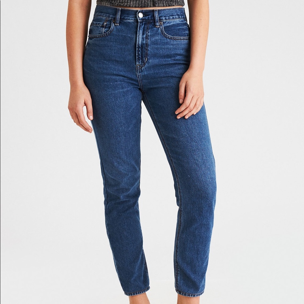 American Eagle High Rise Mom Jean